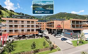 Alpenparks Hotel & Apartment Central Zell Am See